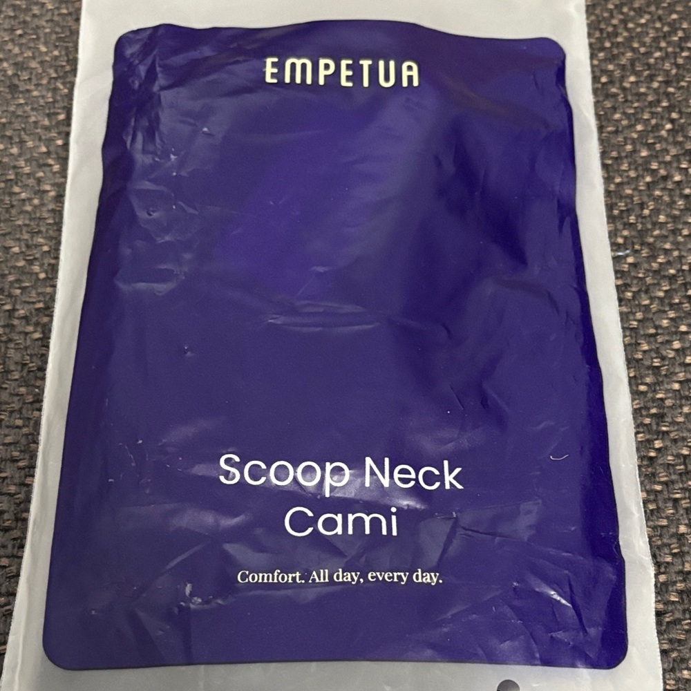 Empetua Scoop Neck Cami